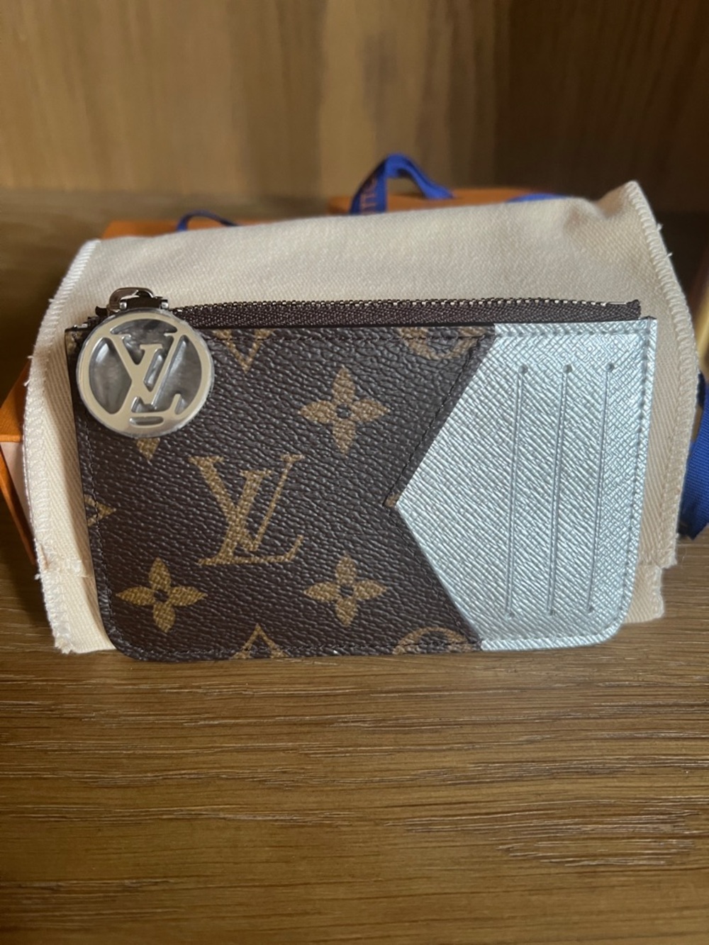 BNIB Louis Vuitton Romy Card Holder LV Charm Pull - Full set
